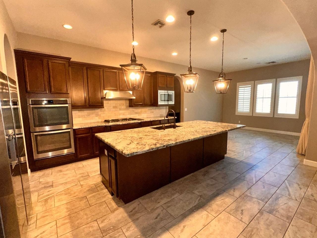 3902 S White Dr - Photo 3 of 30