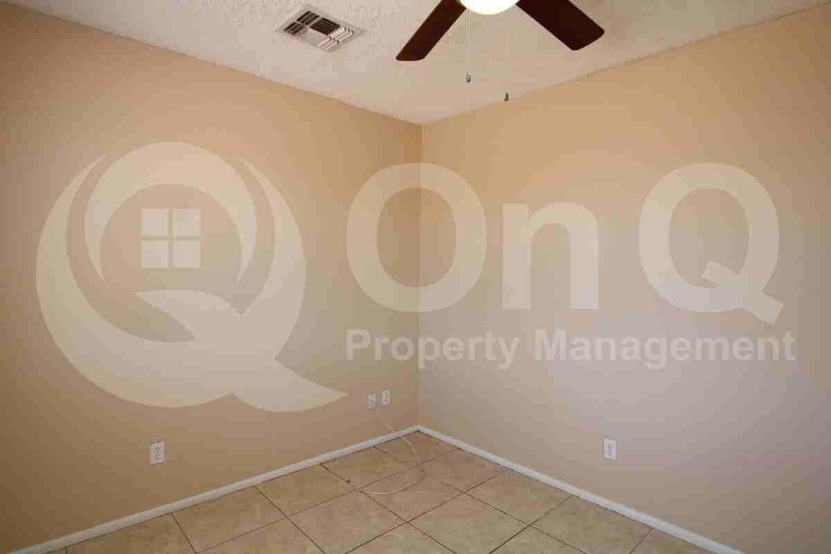 4312 E Burgess Ln - Photo 6 of 15