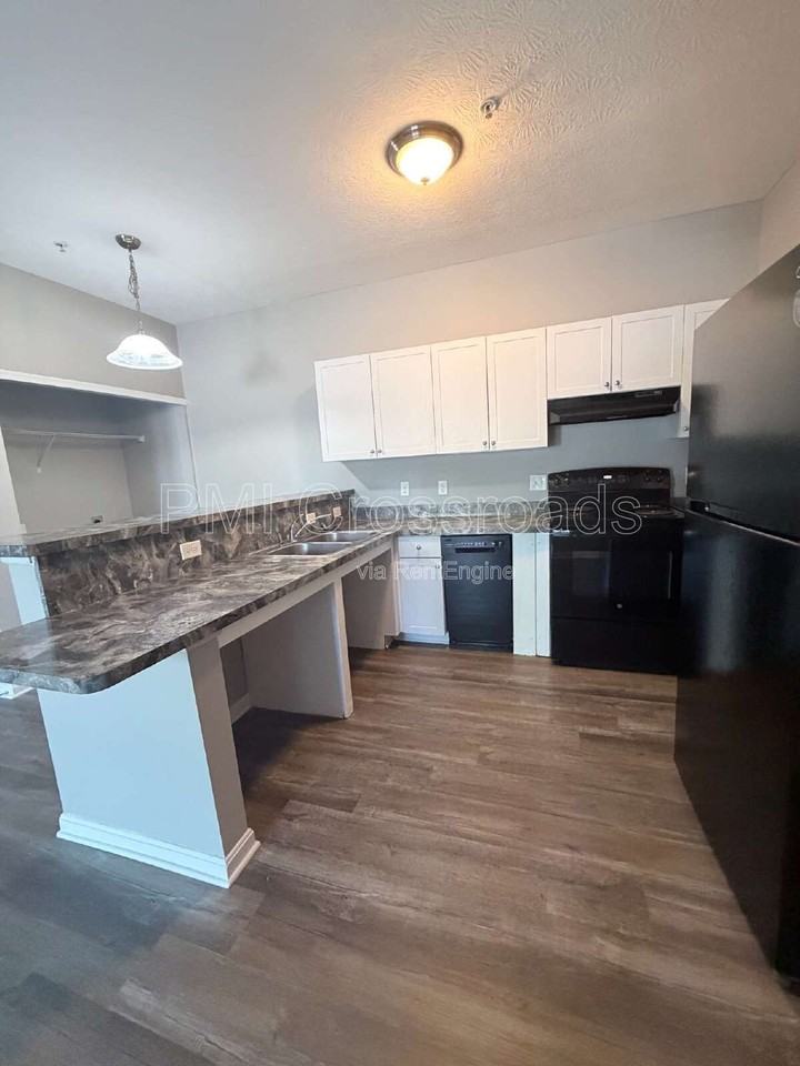 858 Taylor Station Rd #858-104 - Photo 5 of 16