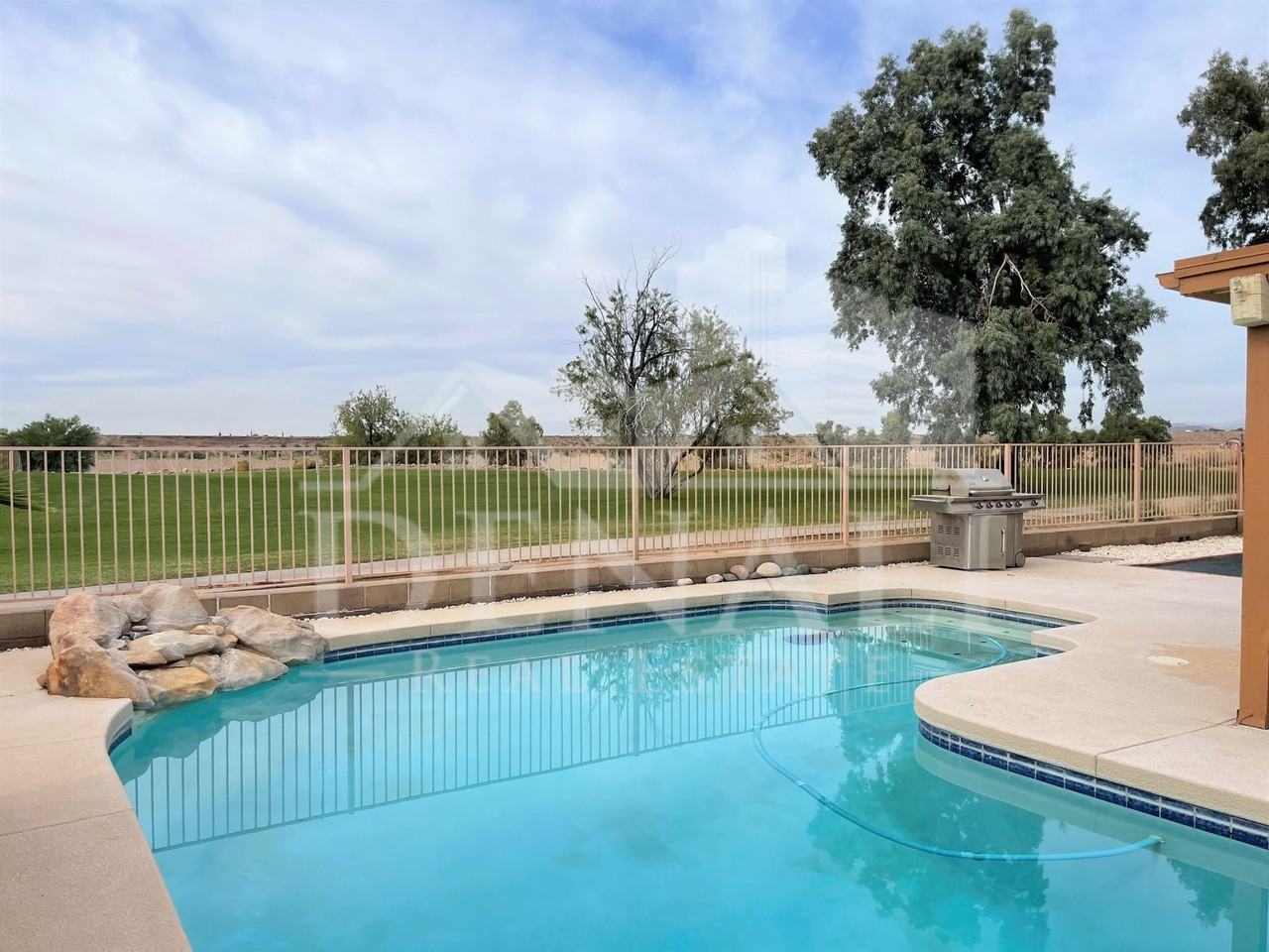 19636 N Coyote Lakes Pkwy