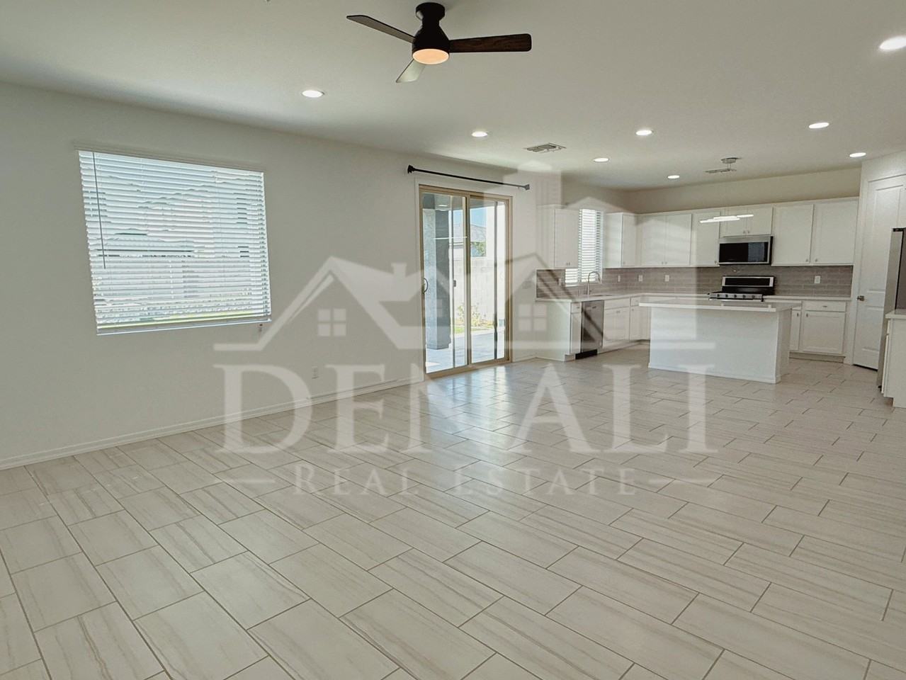 11326 E Unger Ave - Photo 6 of 32