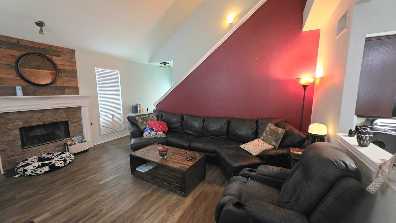 1704 Shady Creek Drive - Photo 3 of 42