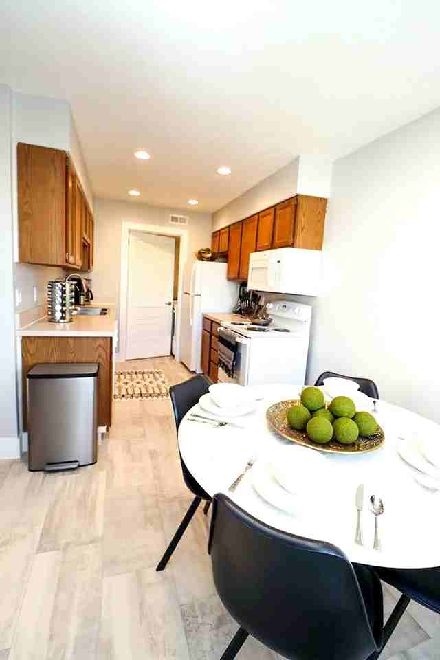 2318 Southwest 19th Street - Photo 3 of 42