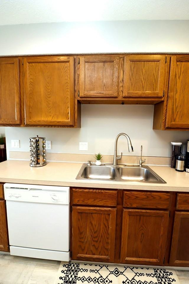 2318 Southwest 19th Street - Photo 5 of 42