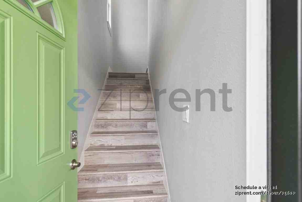 6022 Telegraph Ave - Photo 4 of 26