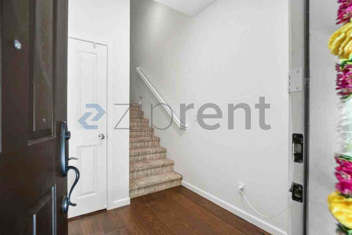 1529 Coyote Creek Way #1529 - Photo 7 of 29