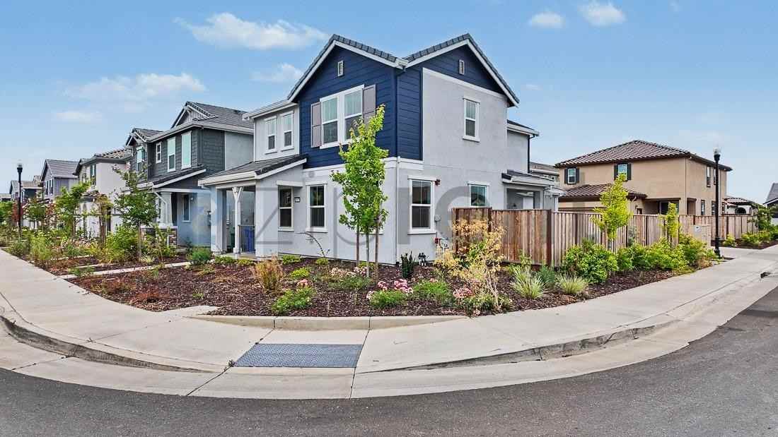 10110 Elise Way - Photo 5 of 50