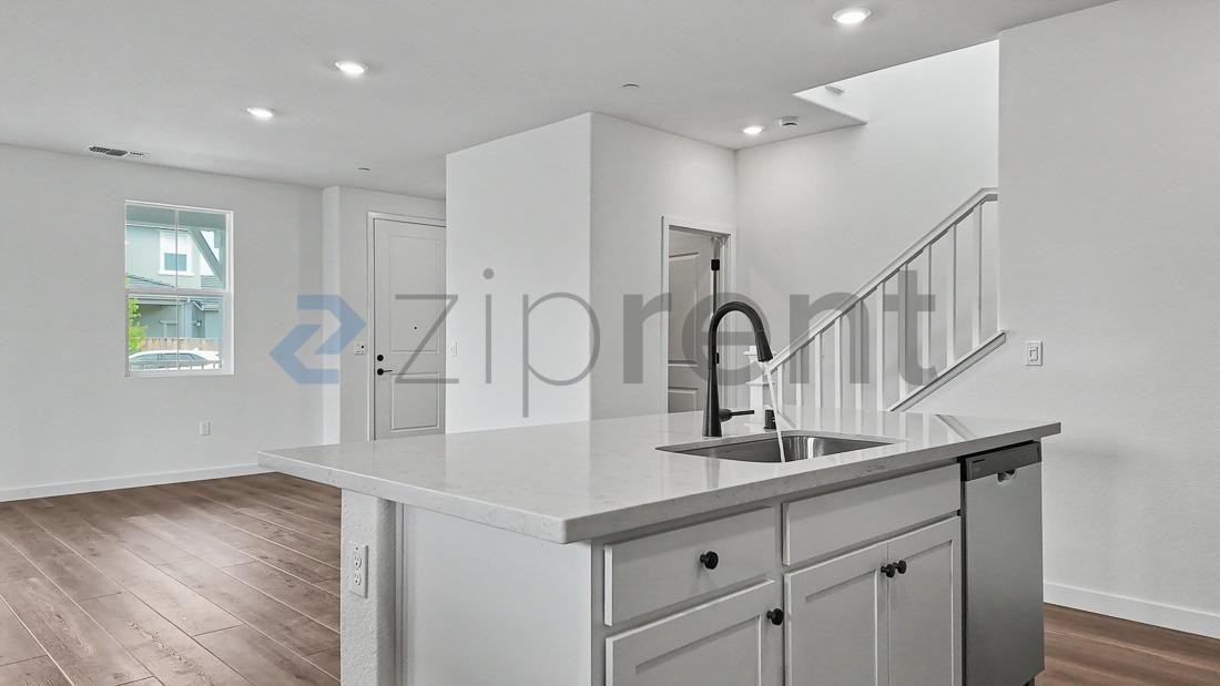 10110 Elise Way - Photo 6 of 28