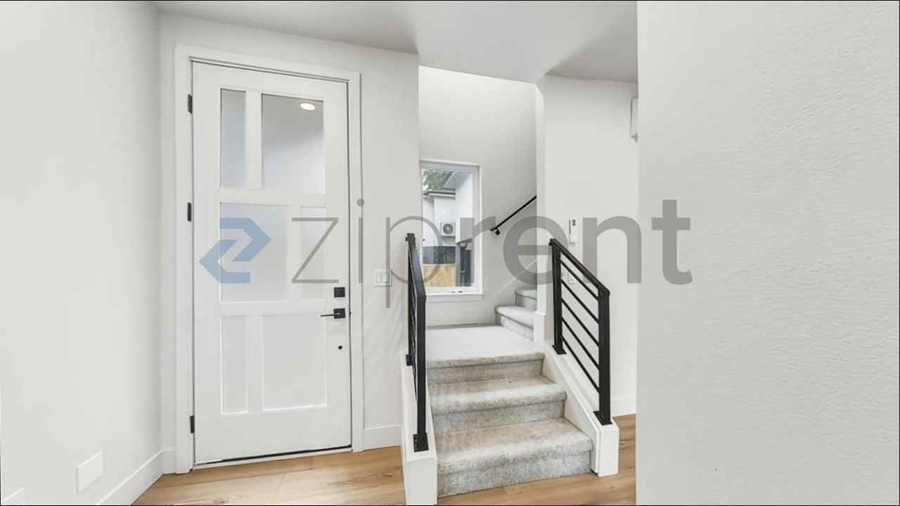10831 104th Ave Ne - Photo 3 of 20