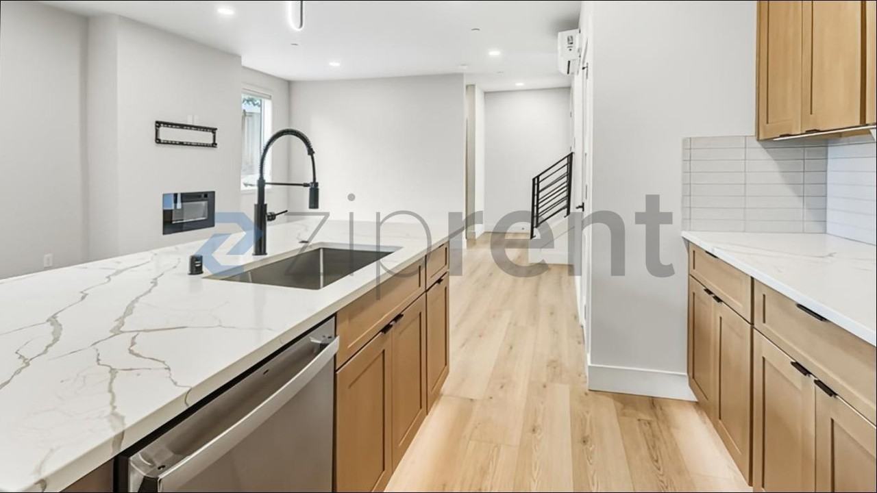 10831 104th Ave Ne - Photo 6 of 20
