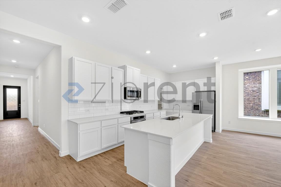 724 Demelza Dr - Photo 6 of 27