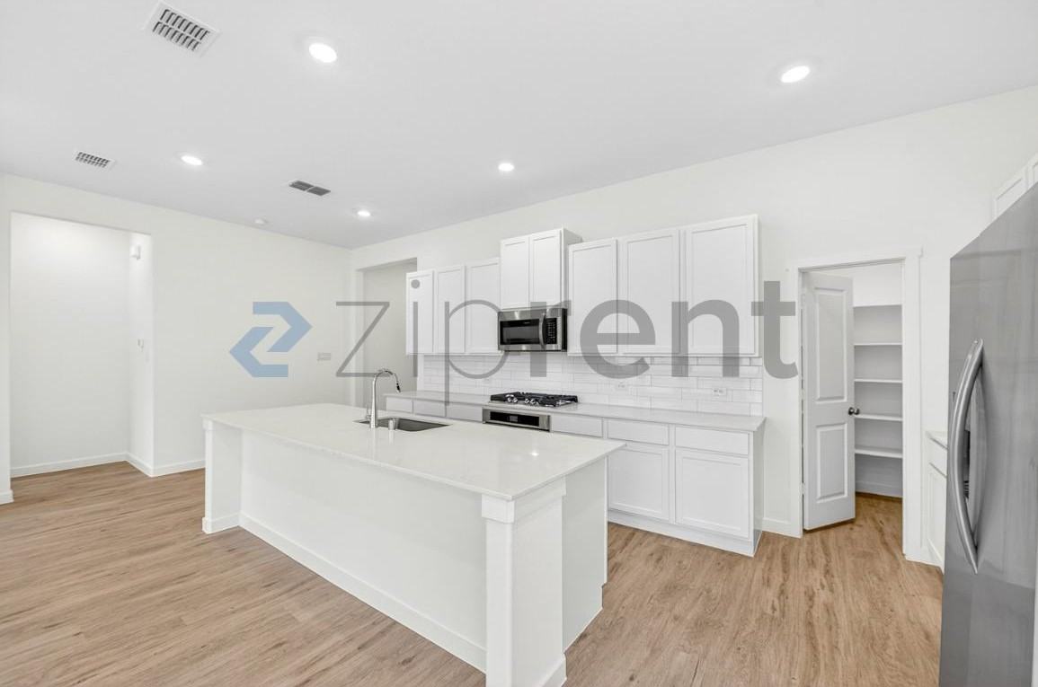 724 Demelza Dr - Photo 7 of 27