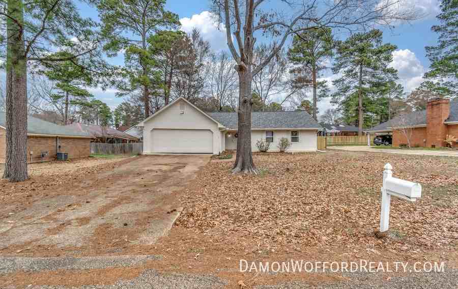 103 Live Oak Ln - Photo 2 of 37