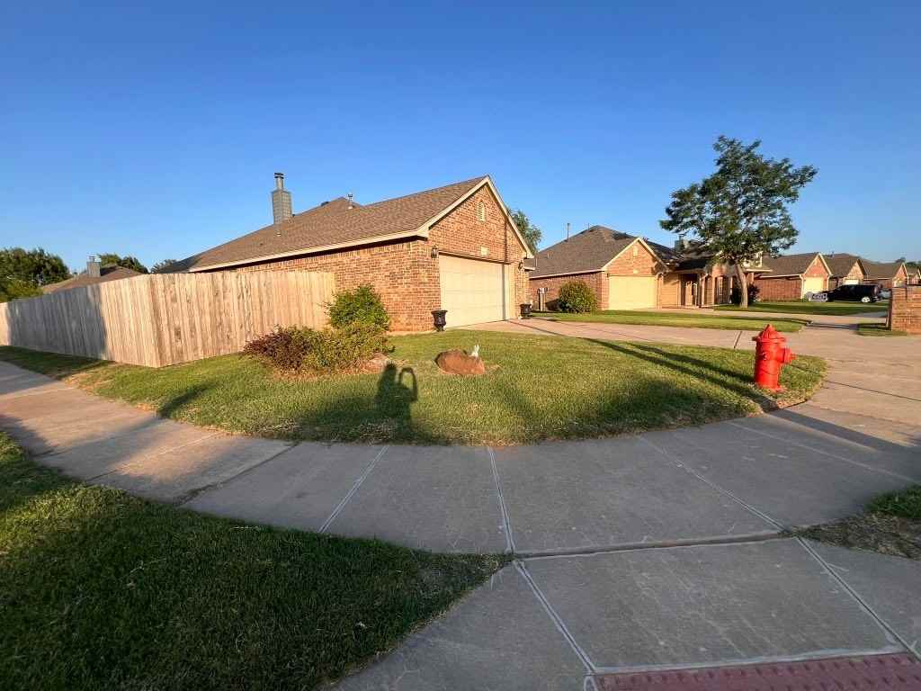 2400 Rookhaven Ln - Photo 3 of 30