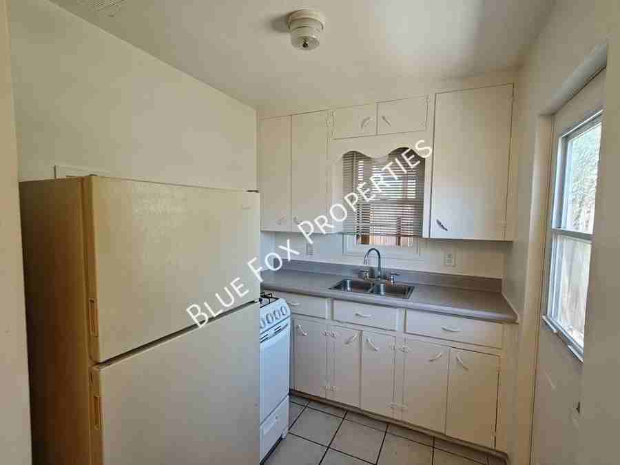 3241 E Bermuda St #2 - Photo 7 of 23
