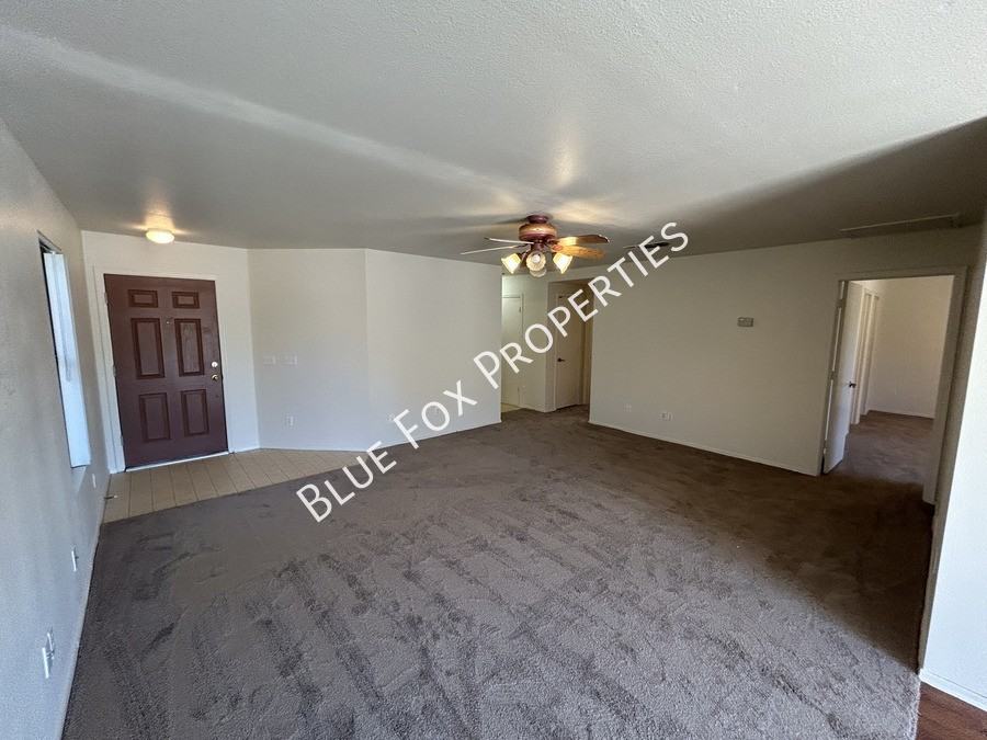 2021 W Menzel Dr - Photo 3 of 17