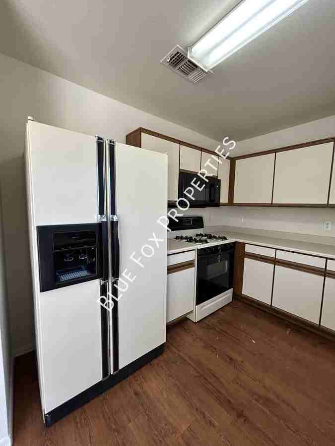 2021 W Menzel Dr - Photo 6 of 17