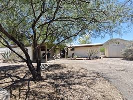 featured image of 2781 W Calle Carapan