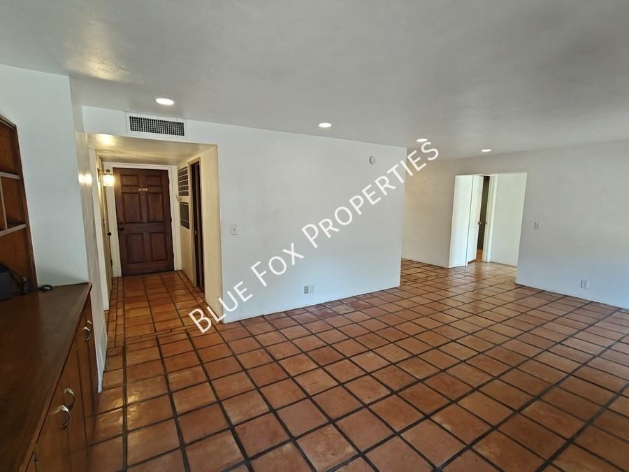 2781 W Calle Carapan - Photo 7 of 41