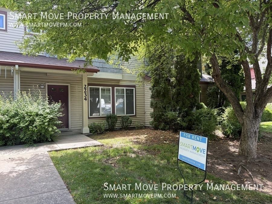 2234 S Shoshone St - Photo 2 of 20