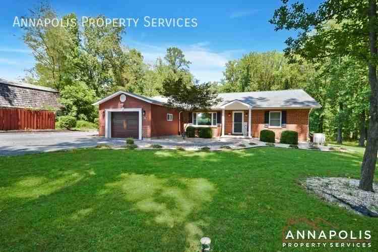816 Maple Rd