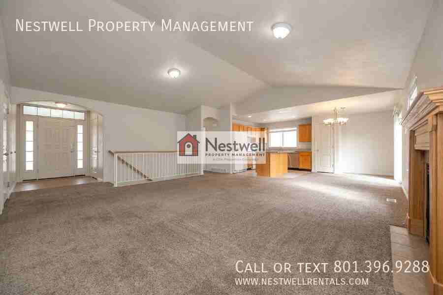 6743 S Ticklegrass Rd - Photo 3 of 19
