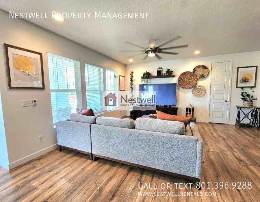 5233 W Arista Way - Photo 3 of 22