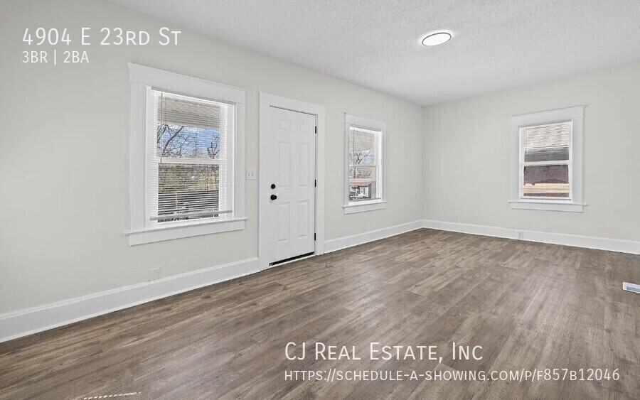 4904 E 23rd St - Photo 2 of 11