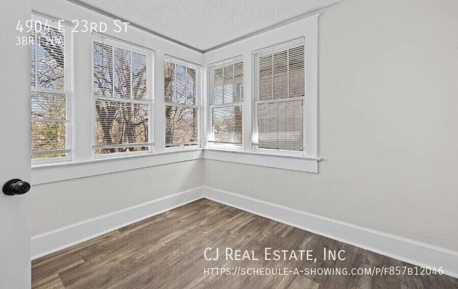 4904 E 23rd St - Photo 7 of 11