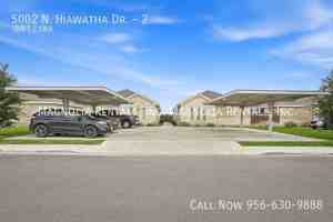 featured image of 5002 N Hiawatha Dr #2