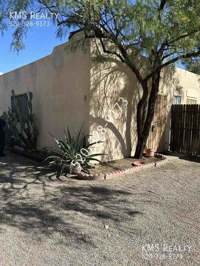 3419 E Glenn St #2 - Photo 3 of 19