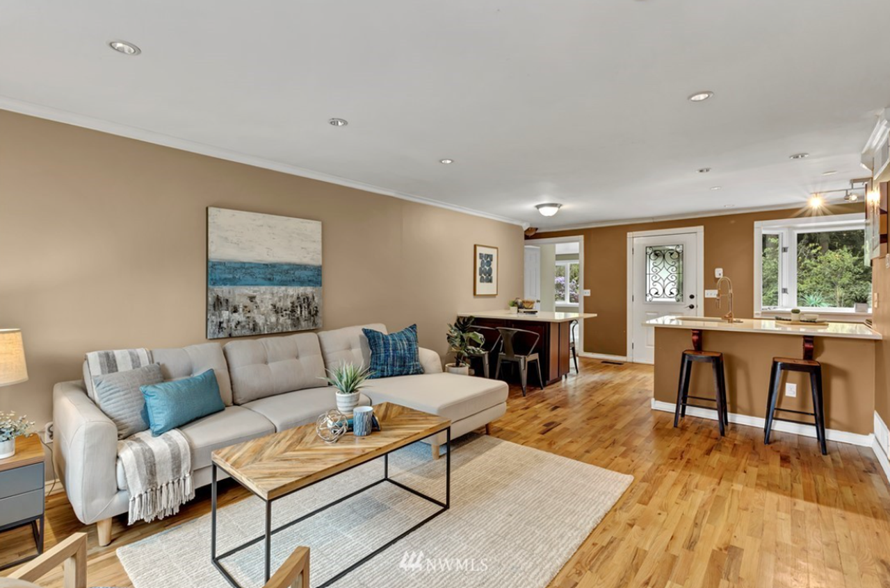 16721 Ne 9th St - Photo 2 of 33