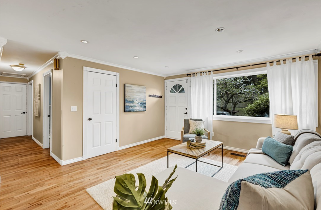 16721 Ne 9th St - Photo 4 of 33