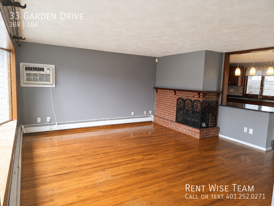 33 Garden Dr - Photo 4 of 26