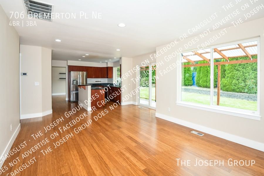 706 Bremerton Pl Ne - Photo 4 of 22