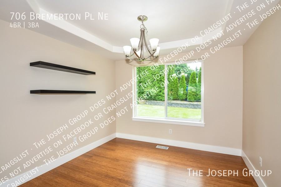 706 Bremerton Pl Ne - Photo 5 of 22