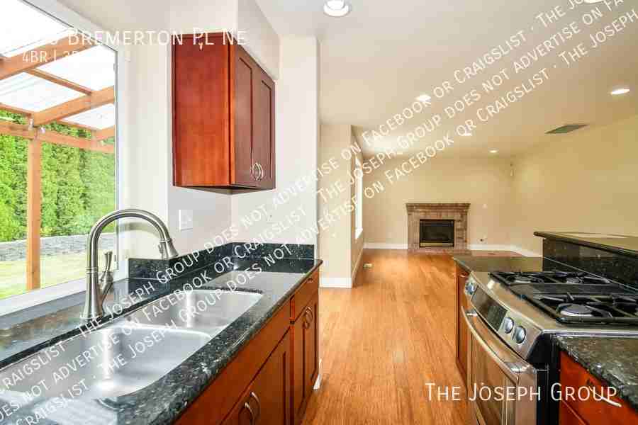 706 Bremerton Pl Ne - Photo 6 of 22