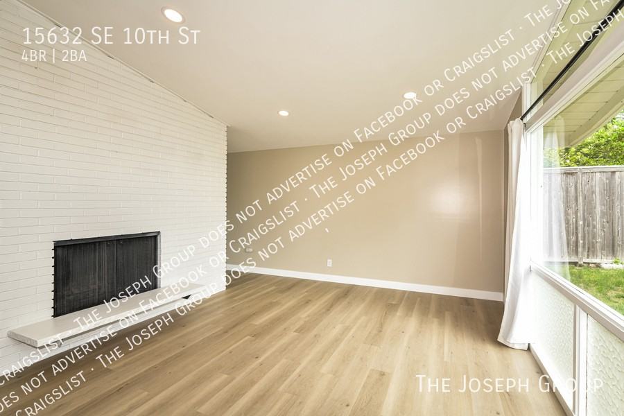 15632 Se 10th St - Photo 2 of 18