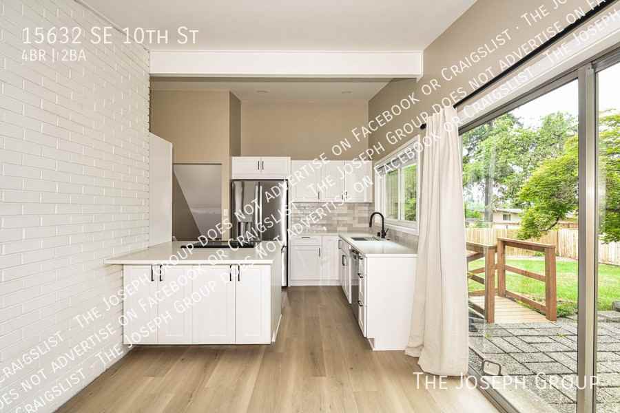 15632 Se 10th St - Photo 5 of 18