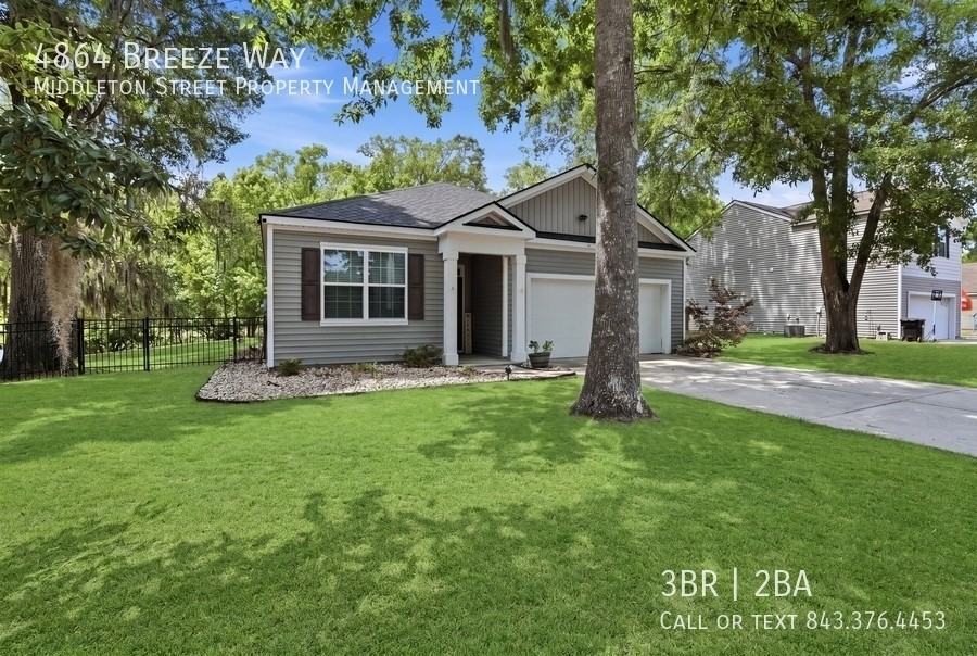 4864 Breeze Way - Photo 3 of 36