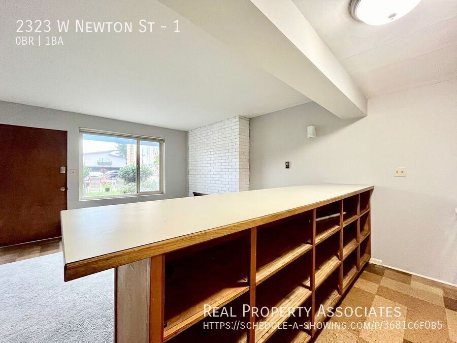 2323 W Newton St #1 - Photo 7 of 13