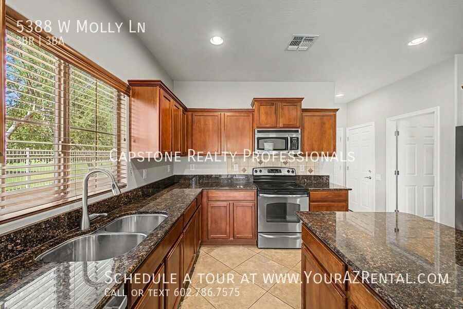 5388 W Molly Ln - Photo 6 of 24