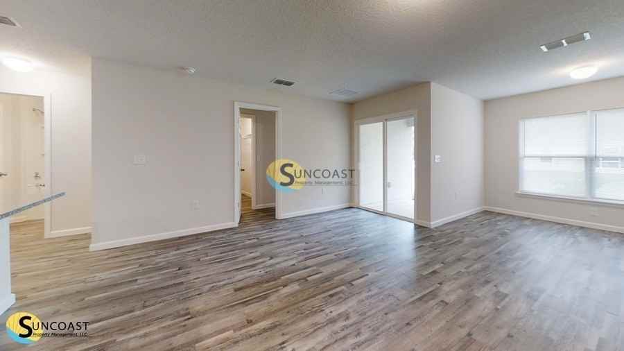 8 Union Ct #B - Photo 2 of 20