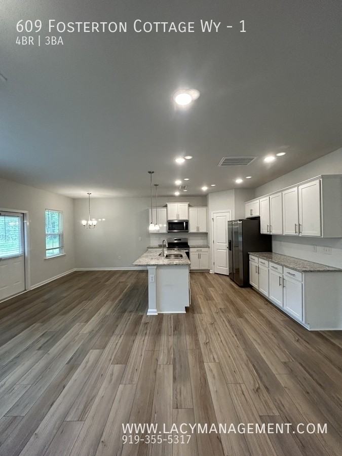 609 Fosterton Cottage Way - Photo 2 of 22