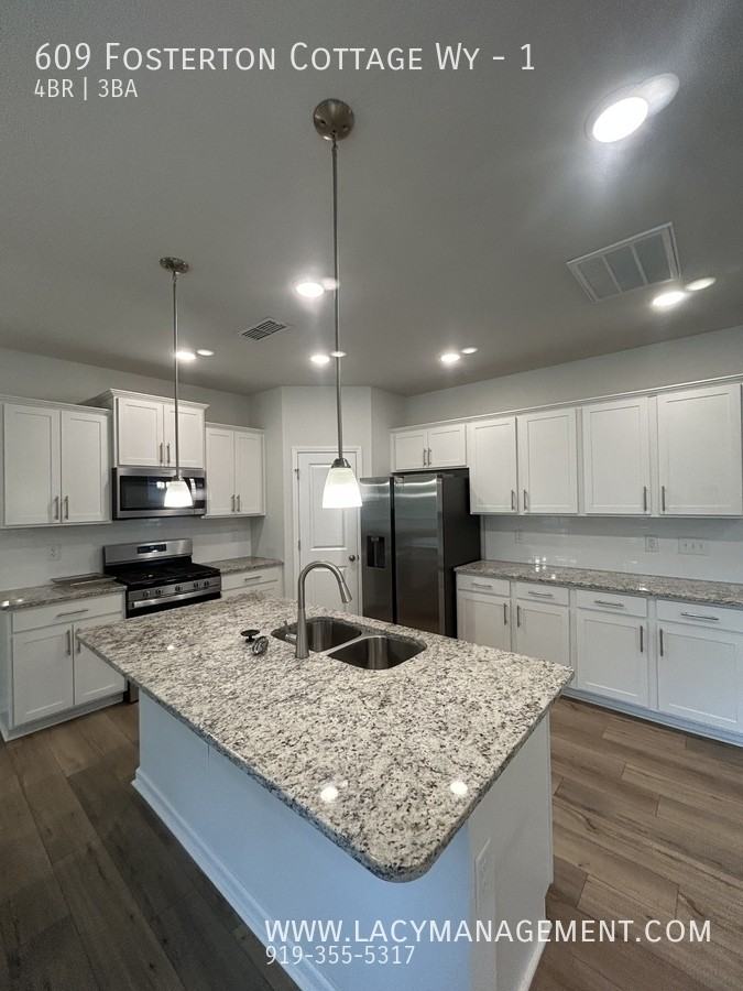 609 Fosterton Cottage Way - Photo 3 of 22