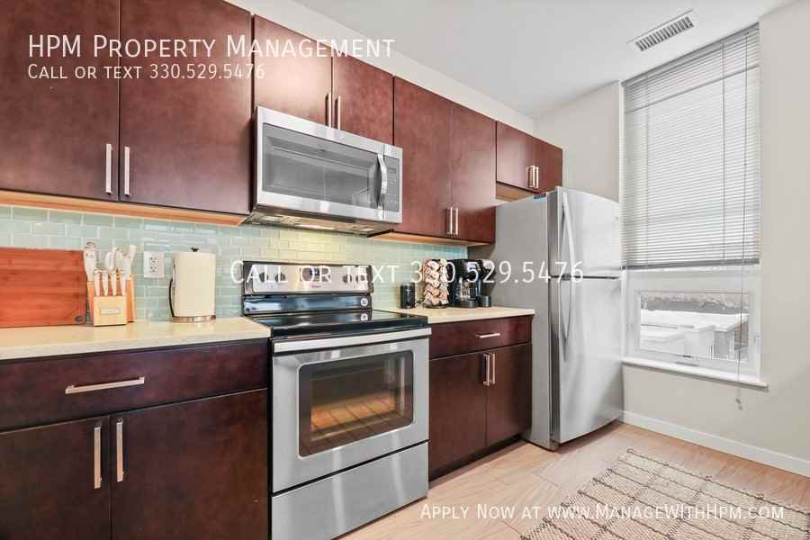 3219 Detroit Ave #605 - Photo 2 of 21