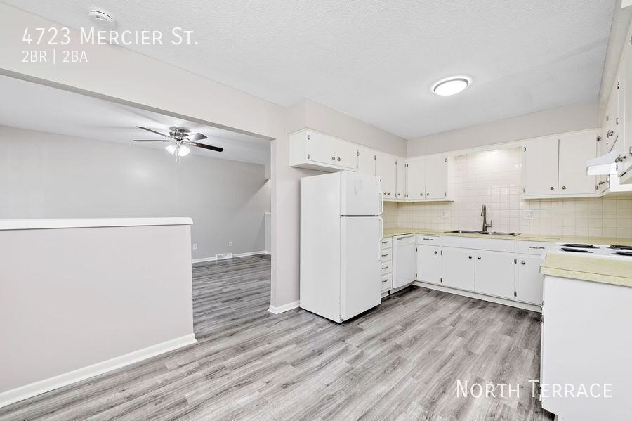 4723 Mercier St - Photo 5 of 23