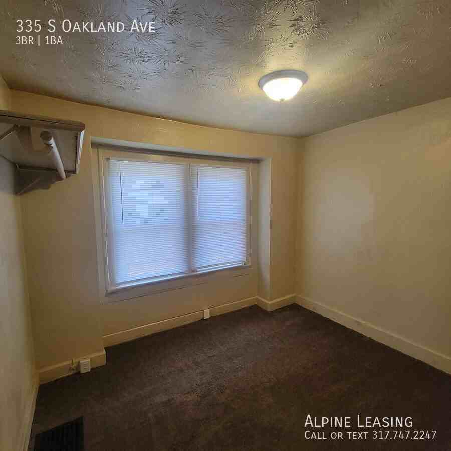 335 S Oakland Ave - Photo 2 of 7