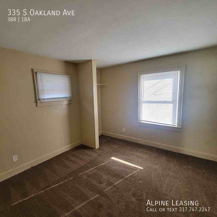 335 S Oakland Ave - Photo 5 of 7