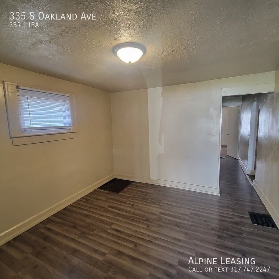 335 S Oakland Ave - Photo 7 of 7